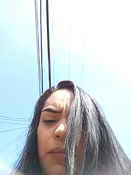 Snapshot of Sara-77 chatting on January 14, 2025, 2:43 pm Sara-77 online show from January 14, 2025, 2:43 pm