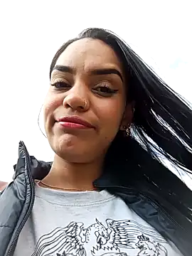 Snapshot of Sara-77 chatting on January 19, 2025, 9:45 pm Sara-77 online show from January 19, 2025, 9:45 pm