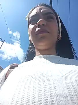 Snapshot of Sara-77 chatting on January 23, 2025, 6:35 pm Sara-77 online show from January 23, 2025, 6:35 pm