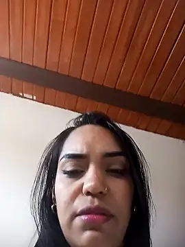 Snapshot of Sara-77 chatting on January 23, 2025, 9:39 pm Sara-77 online show from January 23, 2025, 9:39 pm