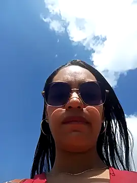 Snapshot of Sara-77 chatting on January 29, 2025, 3:15 pm Sara-77 online show from January 29, 2025, 3:15 pm