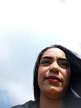 Snapshot of Sara-77 chatting on February 10, 2025, 2:16 pm Sara-77 online show from February 10, 2025, 2:16 pm