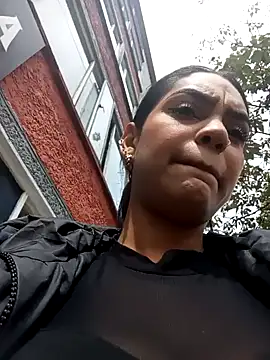 Snapshot of Sara-77 chatting on February 11, 2025, 3:18 pm Sara-77 online show from February 11, 2025, 3:18 pm