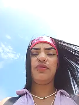 Snapshot of Sara-77 chatting on February 25, 2025, 4:42 pm Sara-77 online show from February 25, 2025, 4:42 pm