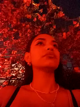 Snapshot of Sara-77 chatting on February 27, 2025, 6:18 am Sara-77 online show from February 27, 2025, 6:18 am