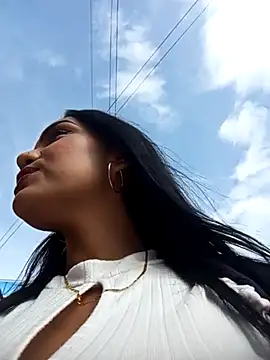 Snapshot of Sara-77 chatting on March 20, 2025, 1:48 pm Sara-77 online show from March 20, 2025, 1:48 pm