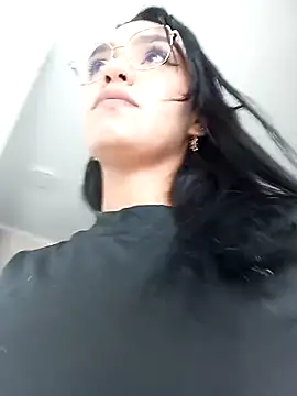 Snapshot of Sara-77 chatting on September 27, 2025, 3:17 pm Sara-77 online show from September 27, 2025, 3:17 pm