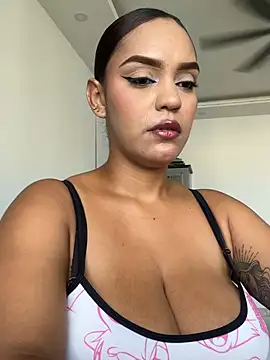 Sara-77 online show from June 13, 2026, 7:01 pm