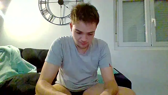 zxzzz29 online show from December 1, 2024, 8:31 pm