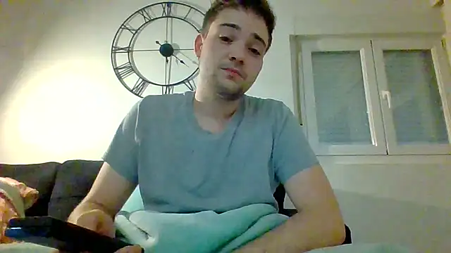 zxzzz29 online show from December 4, 2024, 7:28 am