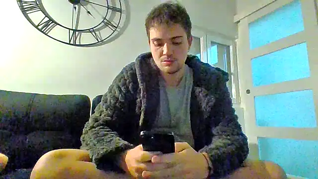 zxzzz29 online show from January 15, 2025, 9:51 pm