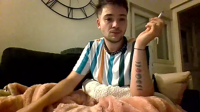 zxzzz29 online show from February 13, 2025, 5:37 am