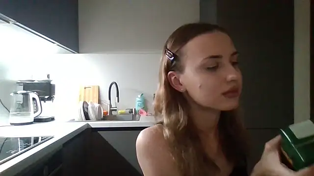 Sweety Nika online show from October 28, 2025, 4:53 pm