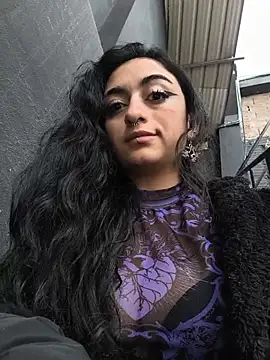 Lila Desiree online show from July 1, 2026, 4:29 pm