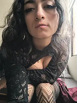 Lila Desiree online show from July 19, 2026, 9:51 pm