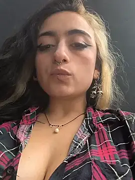 Lila Desiree online show from July 22, 2026, 3:59 pm