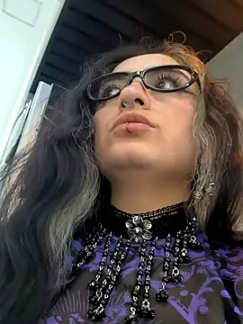 Lila Desiree online show from July 24, 2026, 9:57 pm