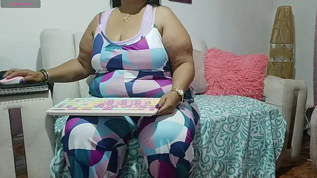 ScarletthJhonson- online show from August 3, 2026, 2:33 pm