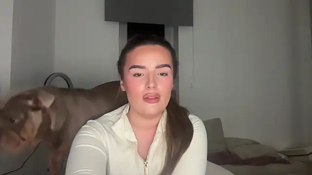 maisiesmithx online show from March 12, 2026, 8:48 pm