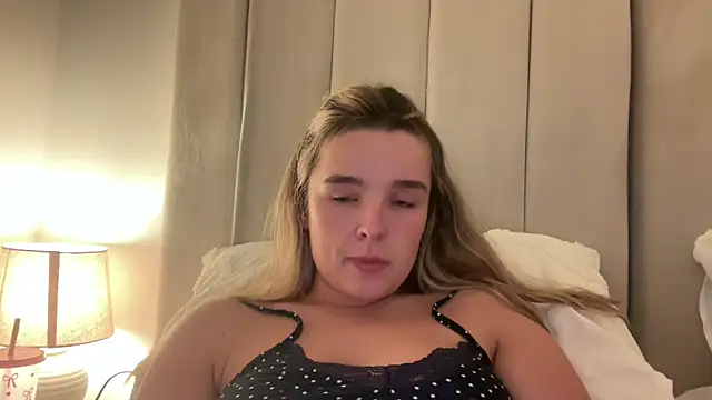 maisiesmithx online show from June 8, 2026, 1:28 am