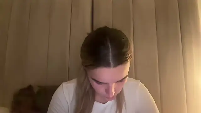 maisiesmithx online show from June 23, 2026, 9:57 pm