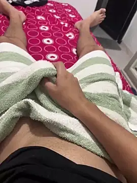 Snapshot of Erick-90 chatting on October 10, 2025, 12:48 pm Erick-90 online show from October 10, 2025, 12:48 pm