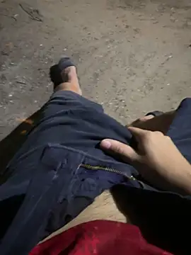 Snapshot of Erick-90 chatting on February 26, 2026, 4:44 am Erick-90 online show from February 26, 2026, 4:44 am