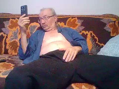 loverboyxxx69 online show from January 29, 2025, 2:30 am
