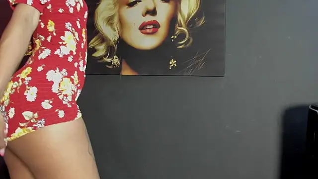 Snapshot of YayaHilton chatting on September 23, 2025, 4:15 am YayaHilton online show from September 23, 2025, 4:15 am