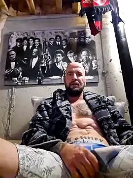 Beardedtattood online show from December 22, 2024, 8:58 pm