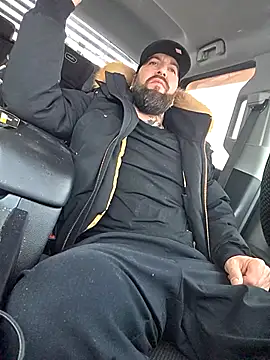 Snapshot of Beardedtattood chatting on February 14, 2026, 12:57 pm Beardedtattood online show from February 14, 2026, 12:57 pm