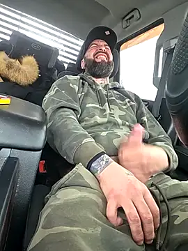 Snapshot of Beardedtattood chatting on February 24, 2026, 3:21 pm Beardedtattood online show from February 24, 2026, 3:21 pm