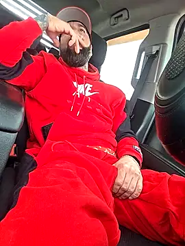 Snapshot of Beardedtattood chatting on February 27, 2026, 1:22 pm Beardedtattood online show from February 27, 2026, 1:22 pm