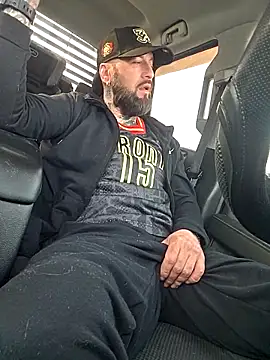 Snapshot of Beardedtattood chatting on March 3, 2026, 1:06 pm Beardedtattood online show from March 3, 2026, 1:06 pm