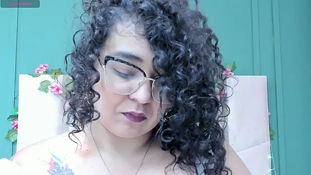 Reginavegaa online show from January 23, 2025, 11:48 am