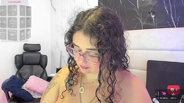 Reginavegaa online show from July 24, 2026, 9:07 am