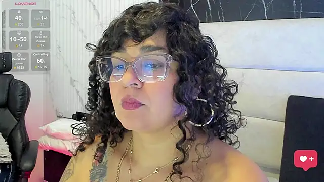 Reginavegaa online show from July 29, 2026, 8:56 am