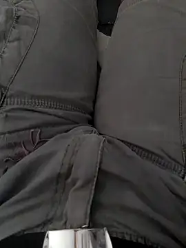 SuranSexy33 online show from December 6, 2024, 9:54 am