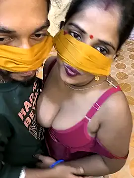 Snapshot of Indian_Lust_Couple chatting on December 1, 2024, 7:03 pm Indian Lust Couple online show from December 1, 2024, 7:03 pm
