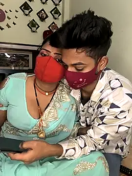 Snapshot of Indian_Lust_Couple chatting on February 21, 2025, 6:15 pm Indian Lust Couple online show from February 21, 2025, 6:15 pm