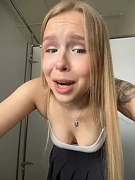 mur girl online show from July 14, 2026, 12:55 pm