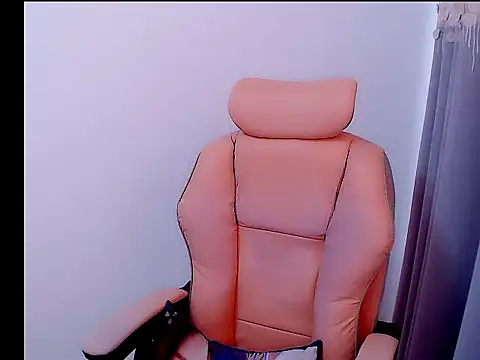 Snapshot of Little-sweet chatting on October 8, 2025, 1:47 am Little-sweet online show from October 8, 2025, 1:47 am