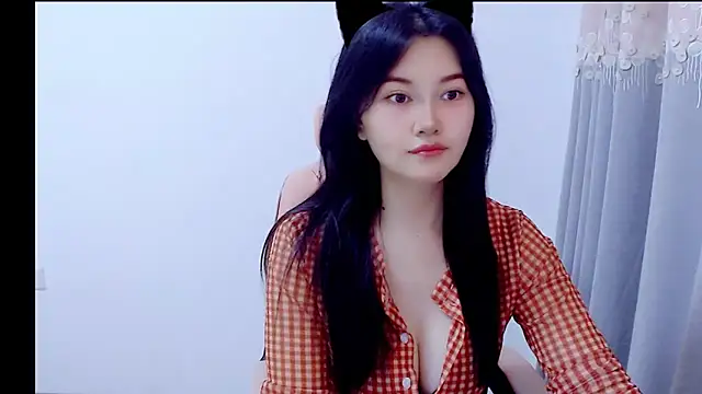 Snapshot of Little-sweet chatting on October 13, 2025, 2:33 am Little-sweet online show from October 13, 2025, 2:33 am