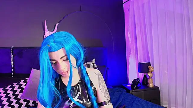 Aylen darkmoor online show from September 21, 2025, 8:27 am