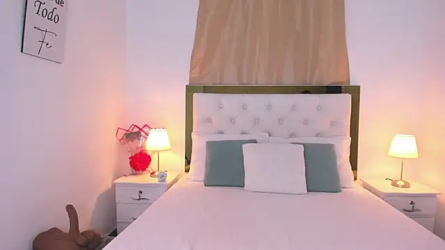 SofiaBosch online show from September 20, 2025, 12:55 am