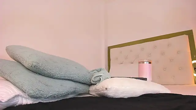 Snapshot of SofiaBosch chatting on March 21, 2026, 8:19 am SofiaBosch online show from March 21, 2026, 8:19 am