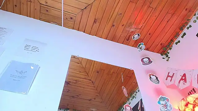 Snapshot of Naia_x chatting on October 25, 2025, 7:52 pm Naia x online show from October 25, 2025, 7:52 pm