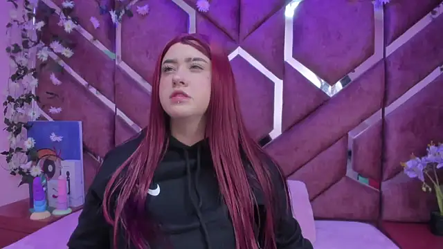 Victoria Rossy online show from February 18, 2026, 8:27 pm