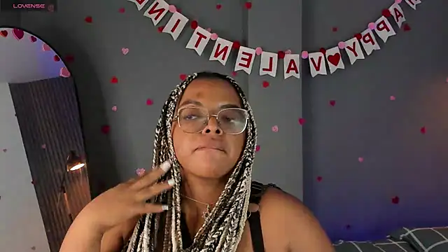 Snapshot of conielaurenth chatting on February 13, 2025, 9:06 pm conielaurenth online show from February 13, 2025, 9:06 pm