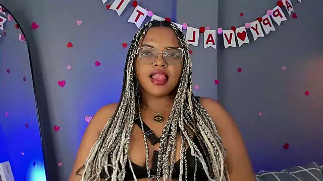 Snapshot of conielaurenth chatting on February 14, 2025, 1:34 am conielaurenth online show from February 14, 2025, 1:34 am